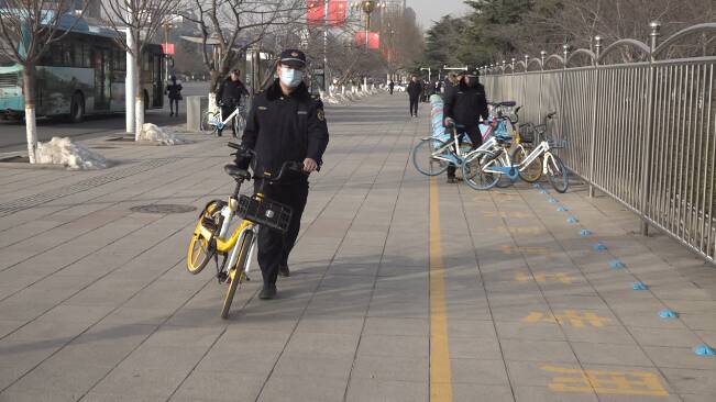 83秒丨告别“任性停车”！潍坊城区120余个“共享单车专用区”今年5月启用