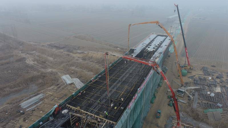 拉开建设新序章！郑济高铁聊城段完成首次连续梁浇筑施工