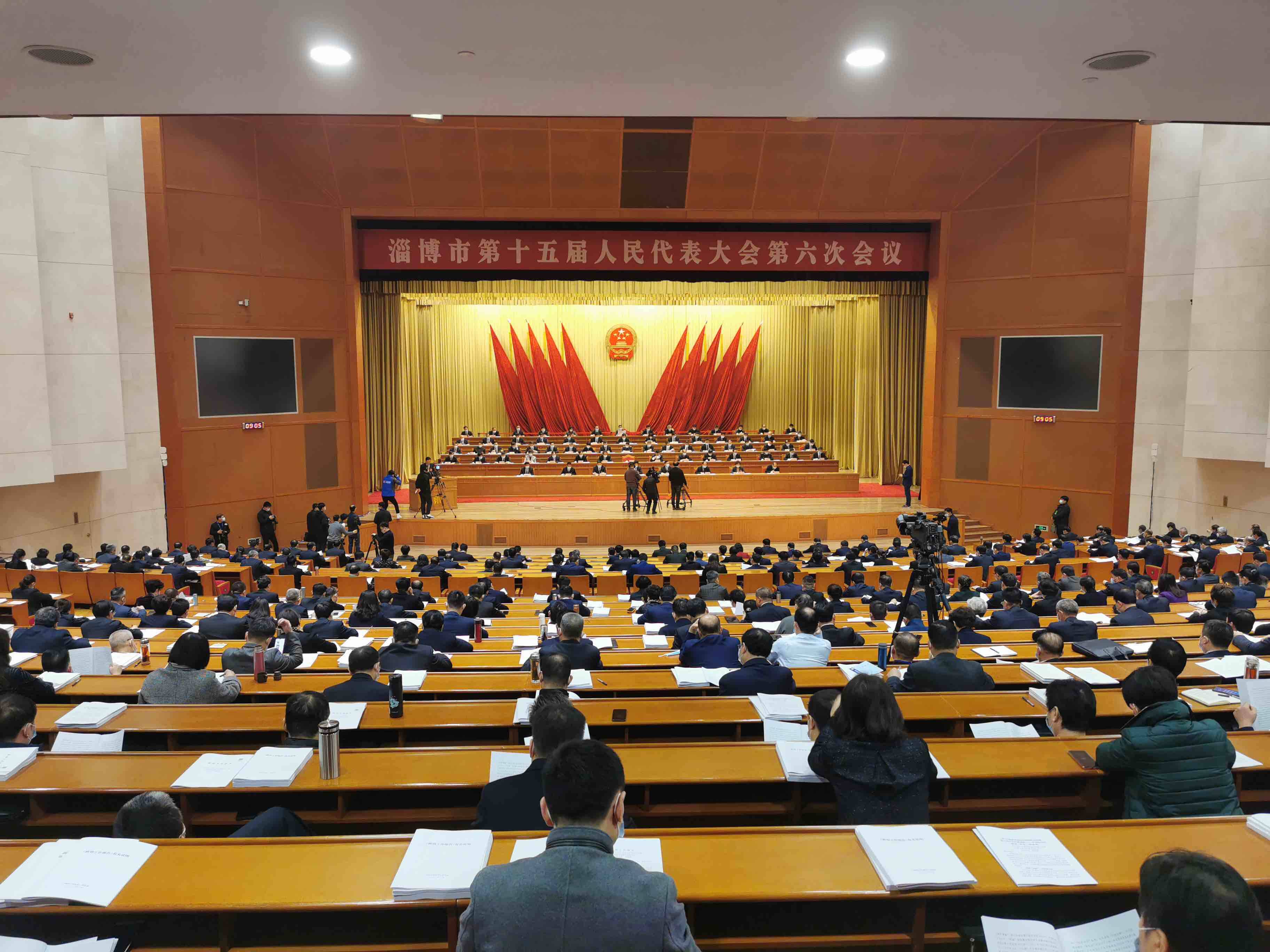 快讯丨淄博市第十五届人民代表大会第六次会议第一次全体会议开幕