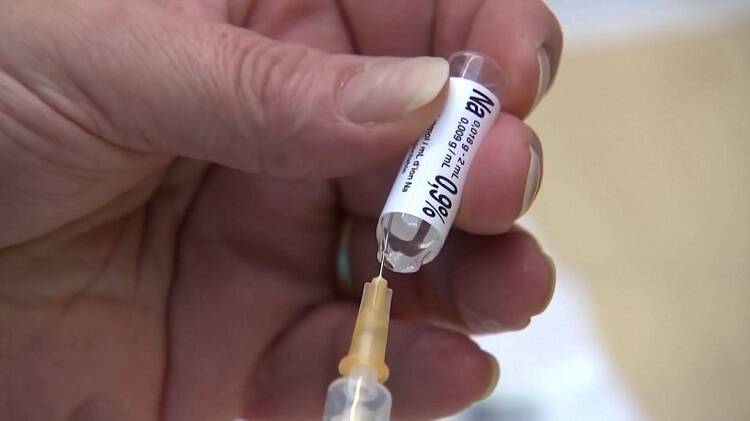 76秒丨1瓶新冠疫苗分6份打 针头不匹配或制约欧洲新冠疫苗接种