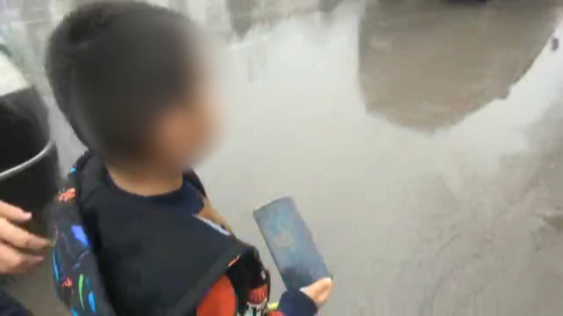 65秒丨6岁自闭症男孩拿无卡手机从家中走丢 德州警民联动20分钟找回孩子