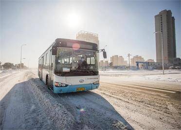 受降雪影響 榮成部分公交線路臨時調整