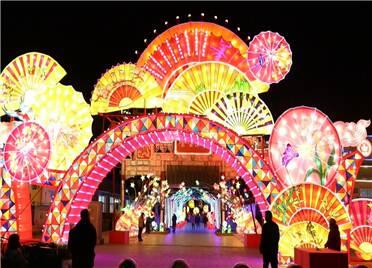32秒丨潍坊金宝乐园投入600万元打造新春花灯会