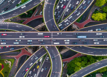 今年济南高速辖区国庆假期交通流量高峰预计可到达80万左右