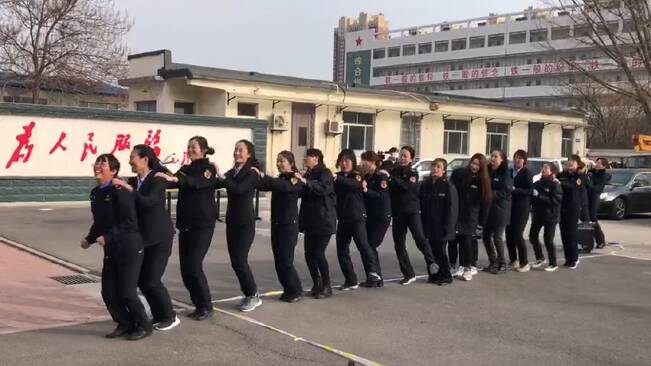 48秒｜快闪、徒步行、运动会……一大波欢庆“三八节”活动在潍坊潍城区亮相