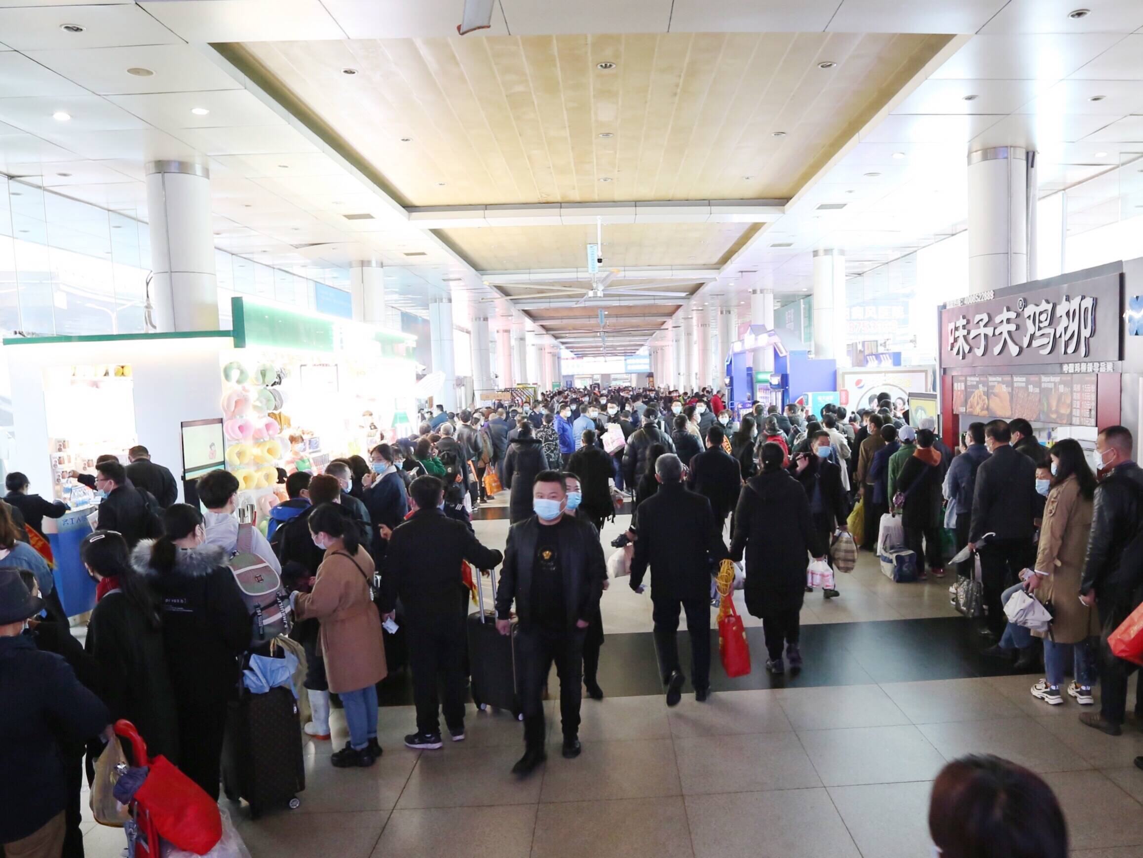 清明小长假济南公路客运发送旅客19.54万人次 同比增长178.37 %