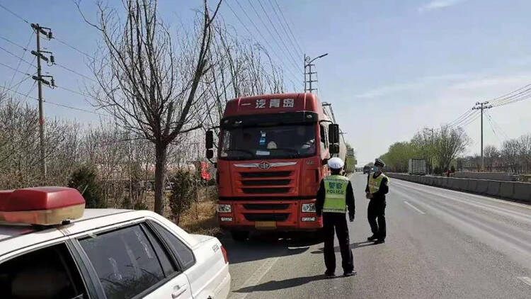 51秒丨滨州沾化交警大队持续强化超限超载车辆治理
