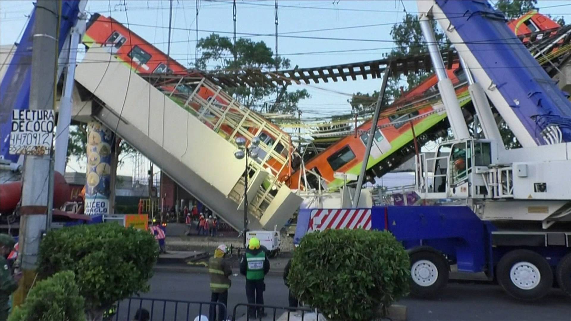 墨西哥首都墨西哥城东南部特拉瓦克区轨道交通线上的一座