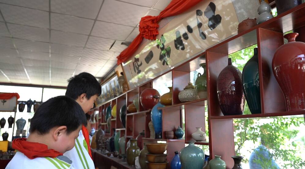 感受古人智慧和中国瓷文化！枣庄薛城小学生探访中陈郝瓷窑博物馆