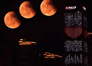 太美了！2021“超级红月亮”亮相夜空，德州新湖升起红月