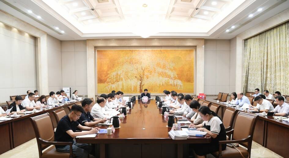 淄博市委市政府专题调度鲁港经济合作洽谈会筹备工作