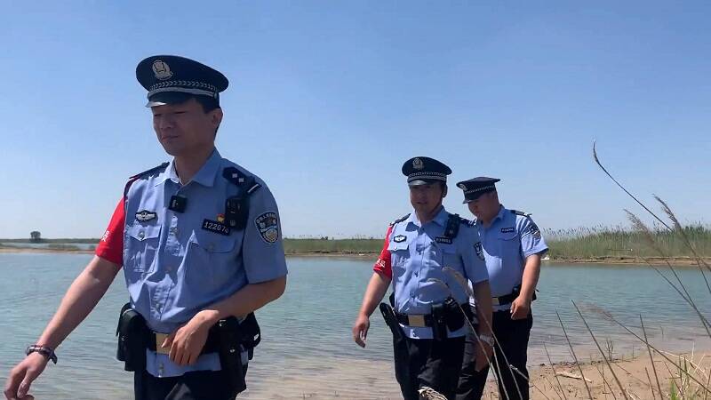 东营“生态警长”杨华章：与候鸟为伴 守护黄河入海口