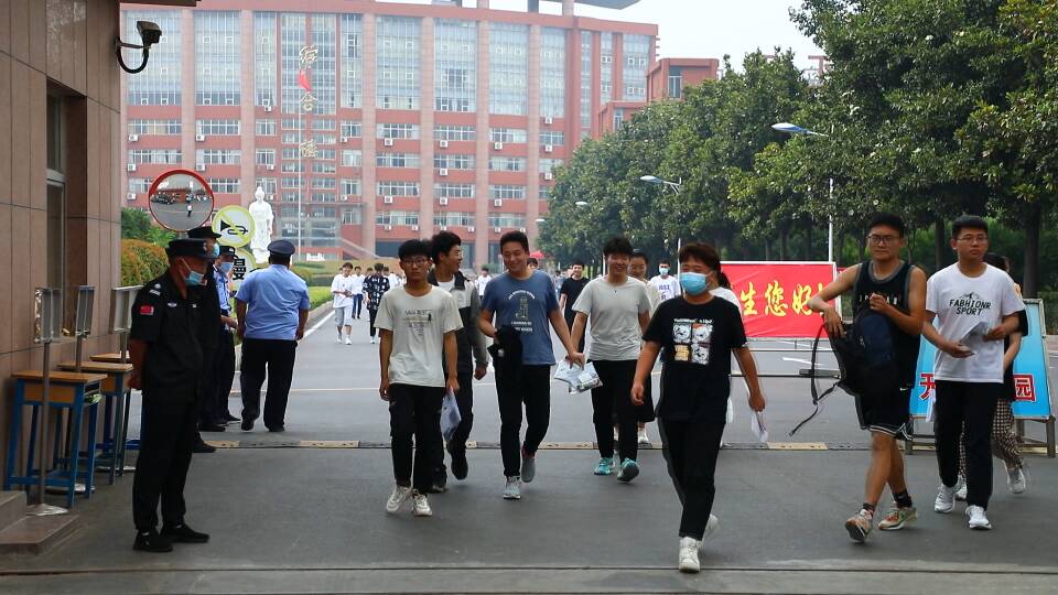 济宁邹城6855名考生结束高考 迎接全新开始