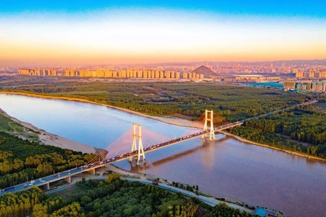 财看闪电丨2023年旅游年收入破1550亿！济南打造黄河文化旅游精品线路背后的产业密码