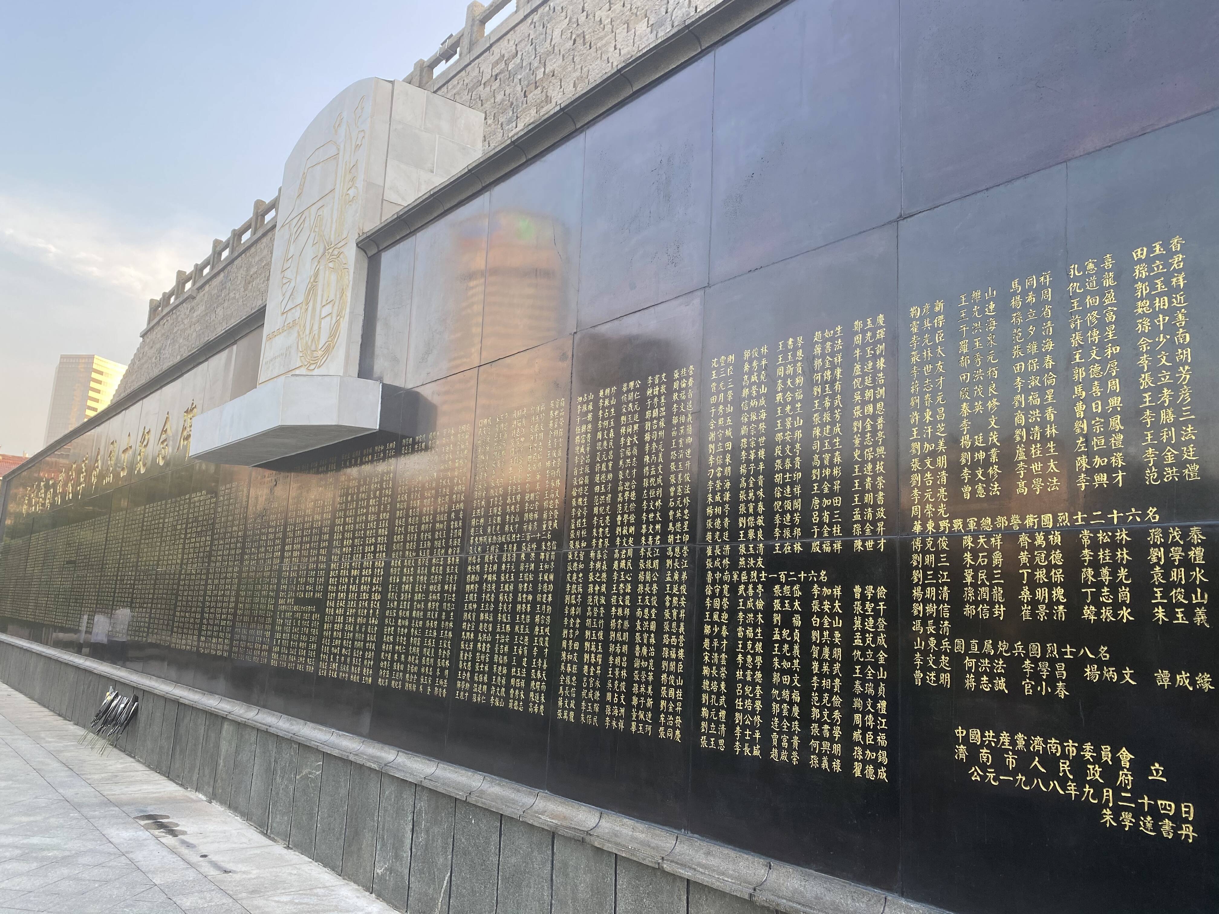 济南解放阁“解放济南战役革命烈士纪念碑”修缮一新