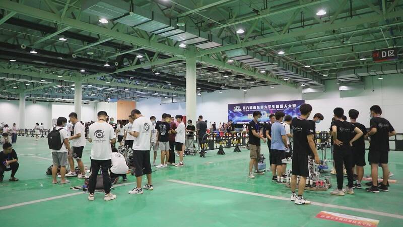 山东14所高校300余名大学生邹城“集结” 角逐省内机器人大赛冠军