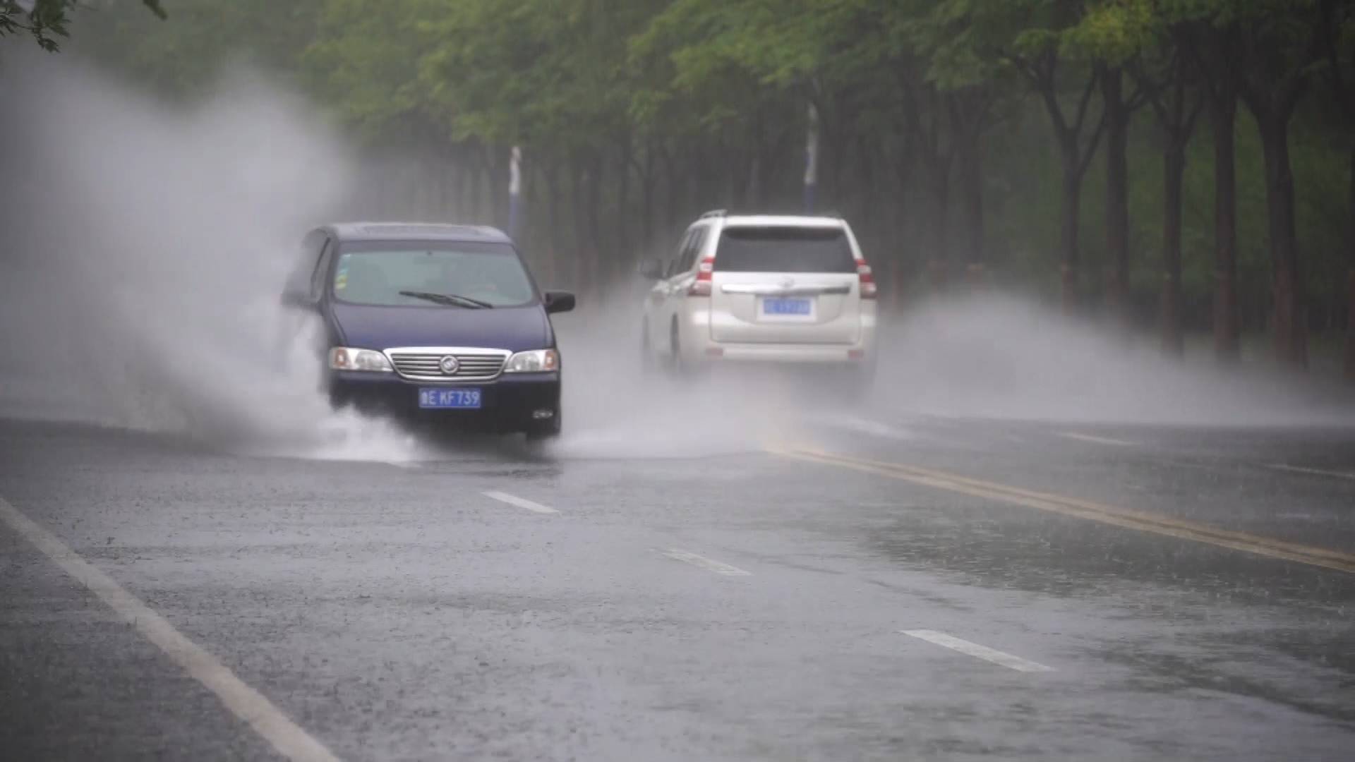 菏泽东明、潍坊青州突降暴雨！山东这些地方局部仍有暴雨+雷电+9级大风