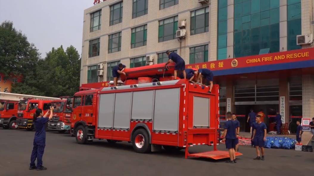 滨州邹平市消防救援大队紧急驰援河南