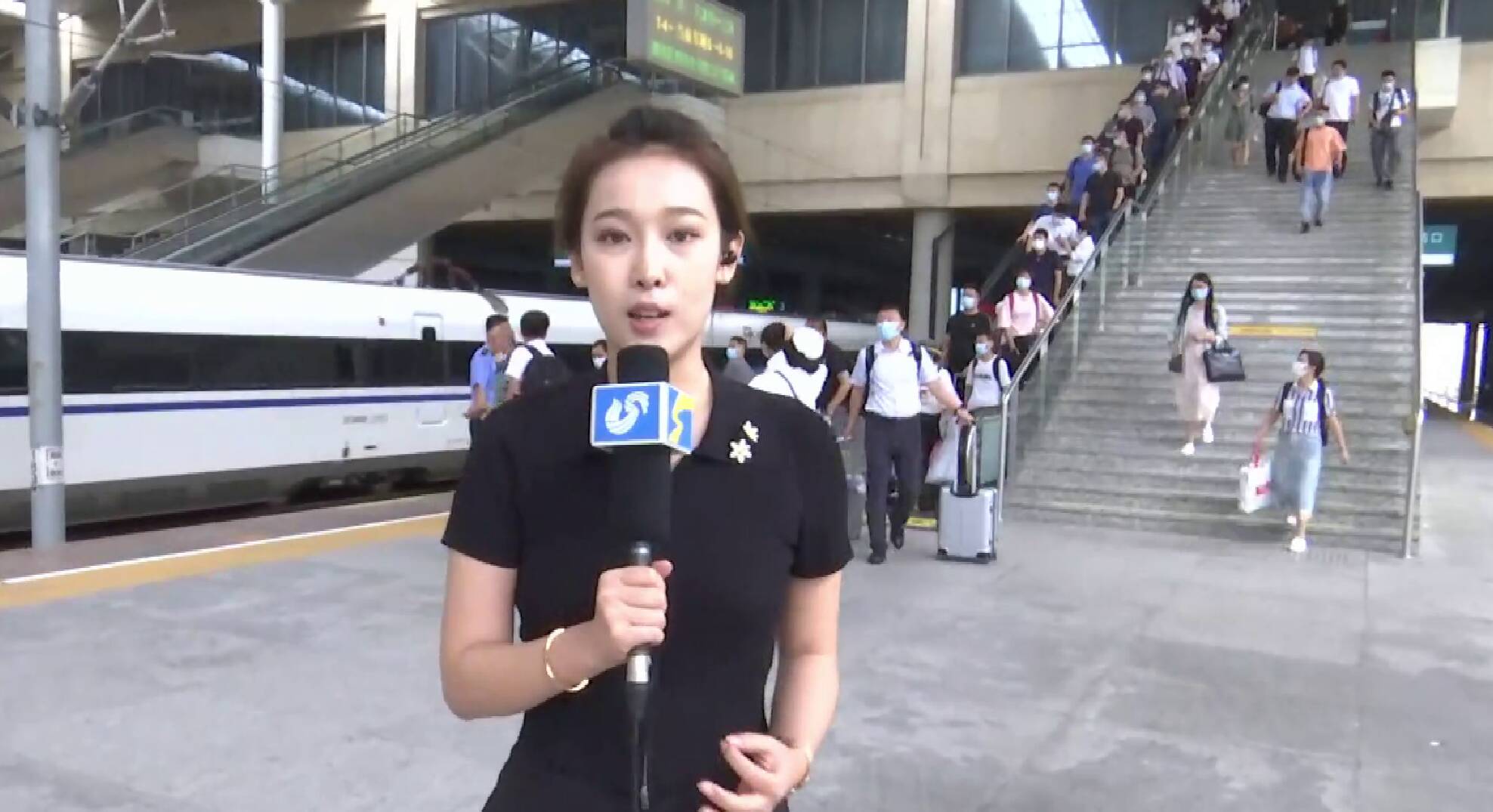 济南西站37辆列车停运 旅客出行到达未受影响｜迎战台风“烟花”