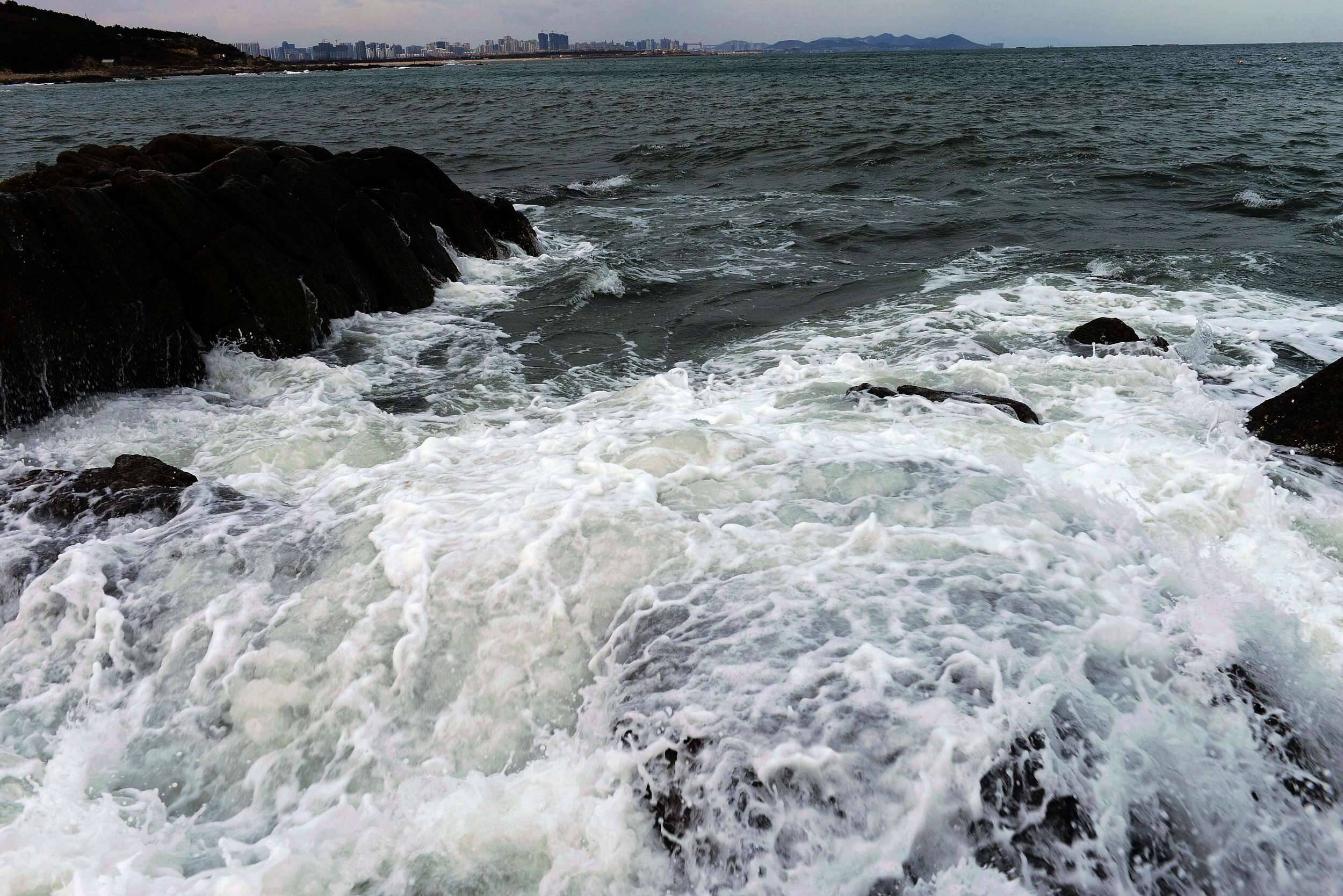 闪电气象吧｜山东发布海上大风警报 明天下午到夜间黄海中部最大阵风11级