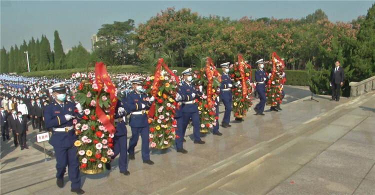 安丘市举行烈士纪念日公祭活动