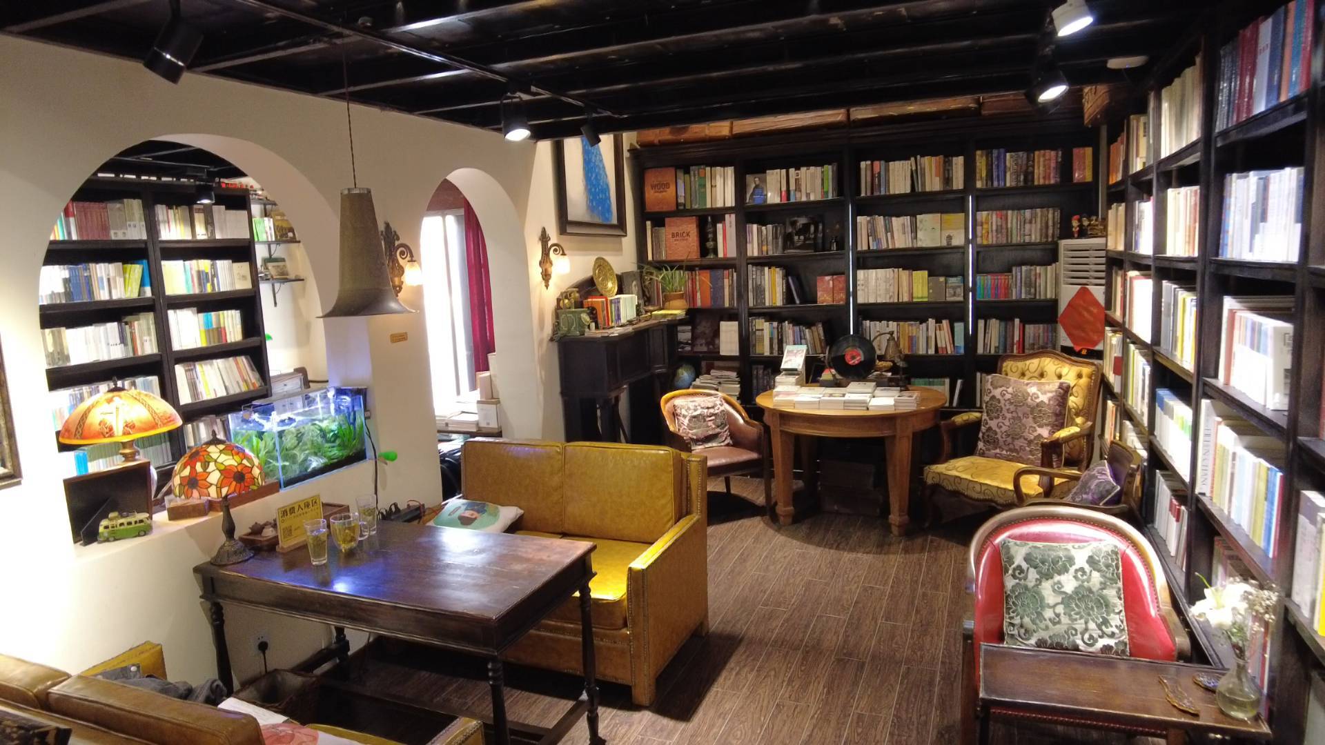 济南有个宝藏书店！在这里开启一场书香与创意交织的文化旅行