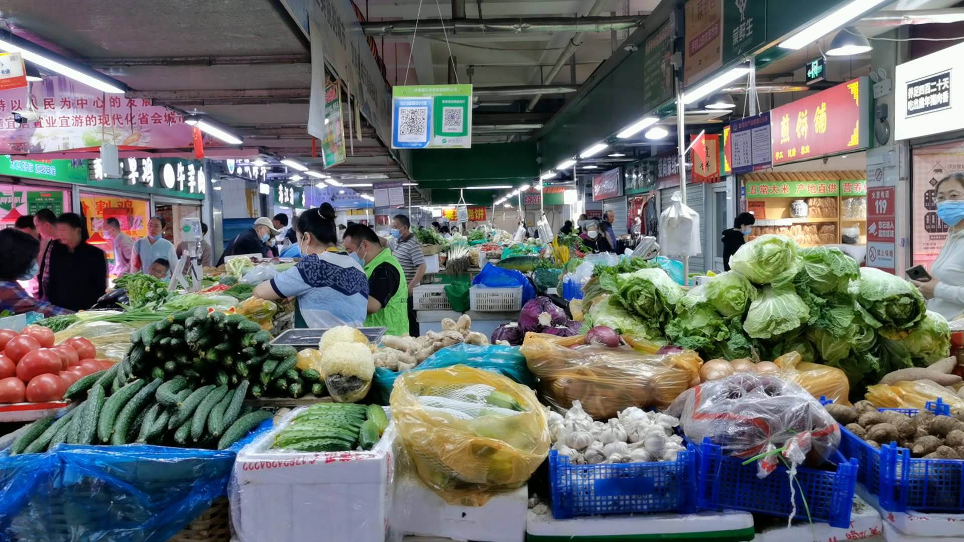 菠菜14元一斤！连续雨天“催”高菜价 绿叶菜价格涨幅最明显