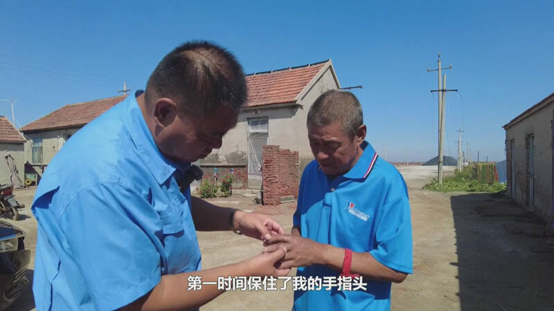 潍坊昌邑：三根手指被割伤 热心工人关键时刻伸援手