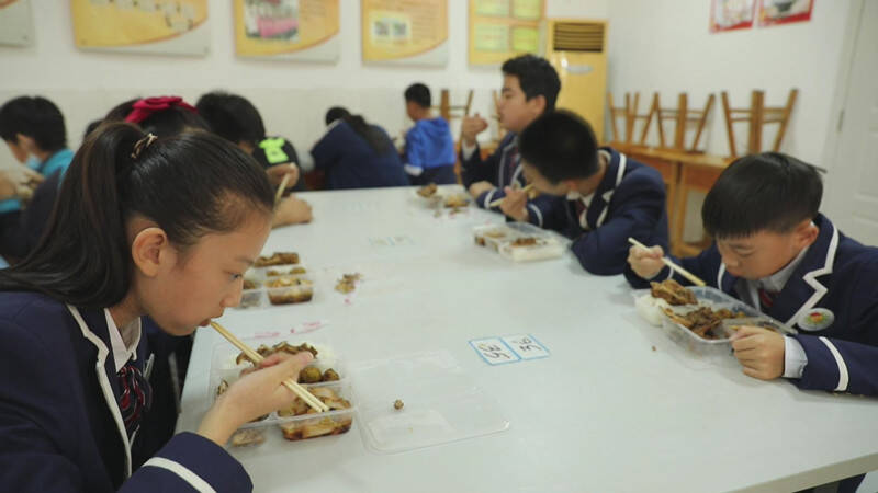 潍坊奎文：探索构建“中央厨房”模式 为学生配餐安全保驾护航