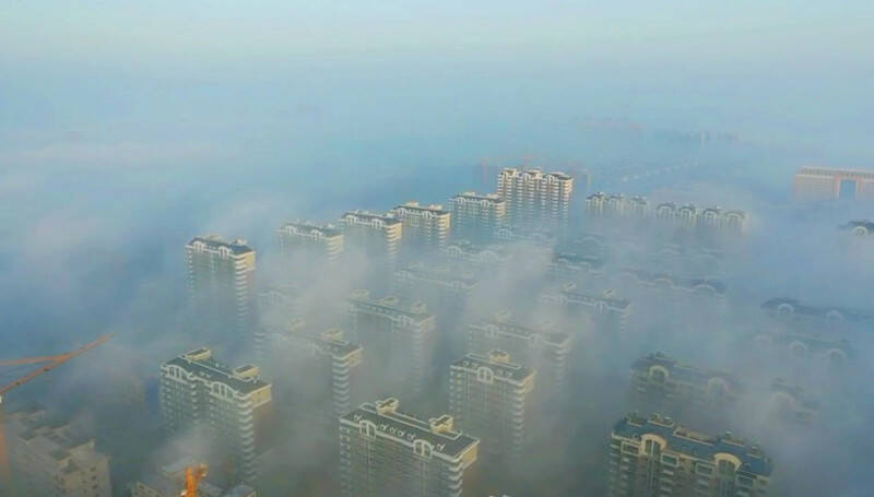 如梦如幻 潍坊昌邑出现罕见平流雾美景