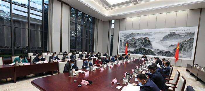 淄博市委常委会召开会议 传达学习党的十九届六中全会精神