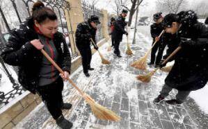 “以雪为令 全民参与”  @淄博人 这封扫雪除冰倡议书请查收