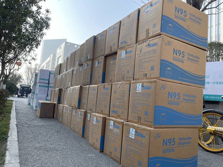 闪电公益丨山东捐赠的20万只N95口罩和4000件医用防护服已由西安红十字会接收并清点完毕