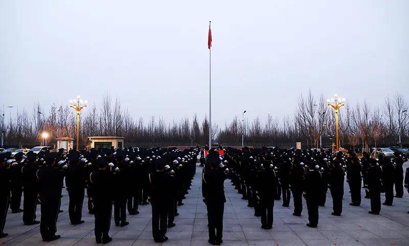 升国旗、迎警旗丨滨城公安的警察节这样开启