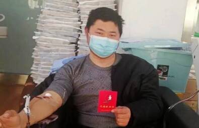 潍坊公交驾驶员十多年坚持无偿献血73次 尽己所能奉献社会