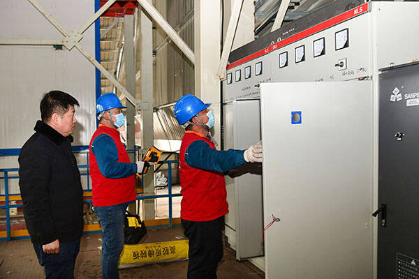青州：把脉用电设备 确保企业复工复产电力十足