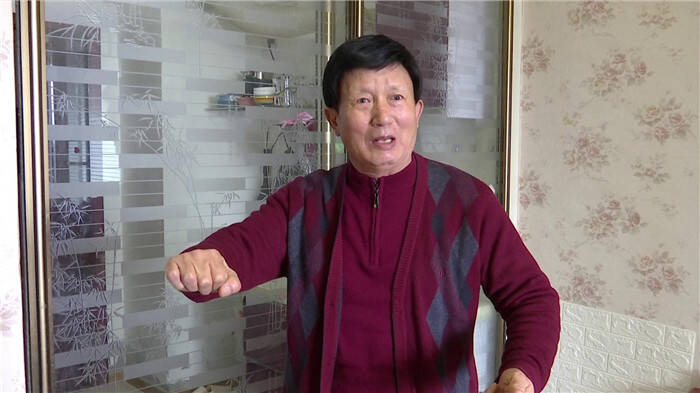 寿光72岁曲艺家打起鸳鸯板 创作快书作品贡献抗疫力量