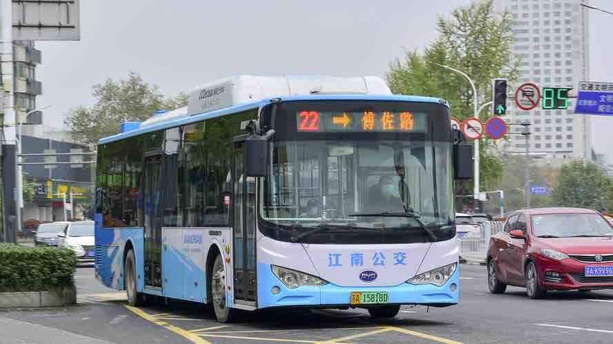 3月24日起，威海公交首批恢复运行15条线路