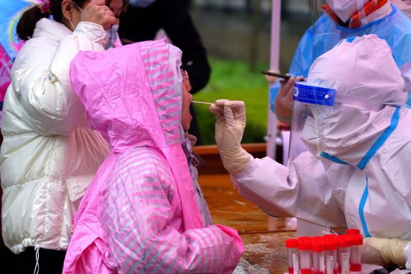 风雨中，战疫情！泰安市开展第二轮全员核酸检测 共筑疫情防控安全屏障