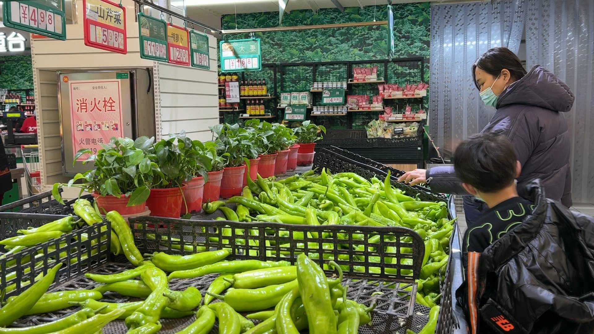 记者探访济南市“菜篮子”：供菜有保障！肉蛋类价格相对稳定