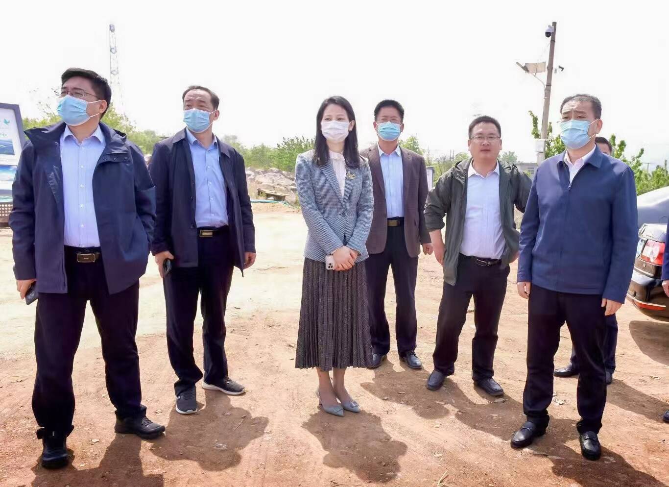 枣庄市侨联企呼侨应服务团首场春送服务在山亭开展