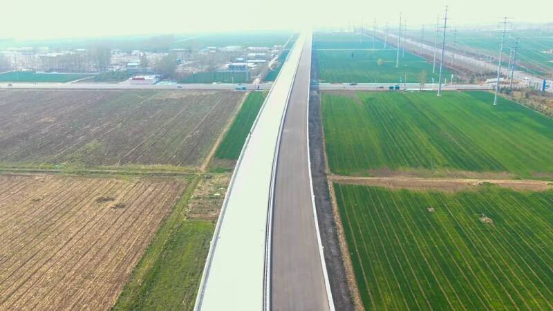 济微高速济宁高新区段路基全线贯通 年底全线交工通车