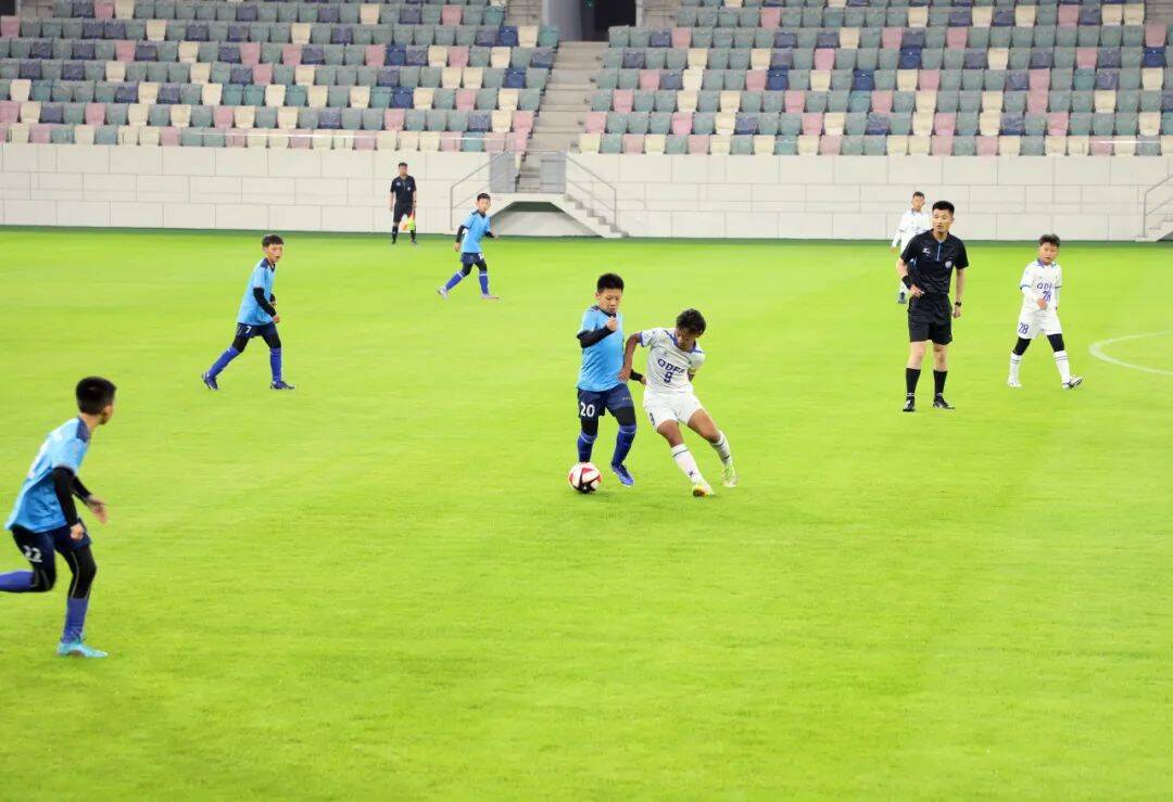 山东省第25届运动会足球测试赛在全省首座专业足球场举行