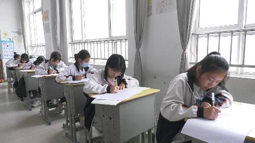 教师一对一关怀！潍坊“全员育人导师制”让学生以“满格状态”备战中考