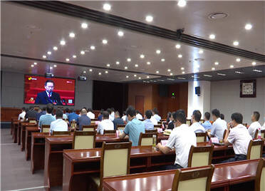 潍坊滨海区组织收看山东省第十二次党代会开幕盛况