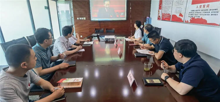 潍坊市地方金融监督管理局组织收看省第十二次党代会开幕会