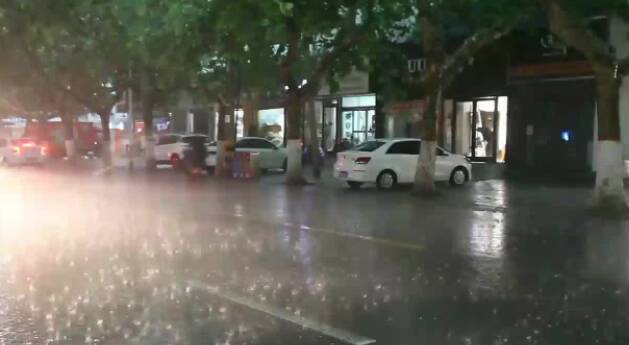 局部地区降雨超过20毫米！枣庄市市中区迎短时强降雨