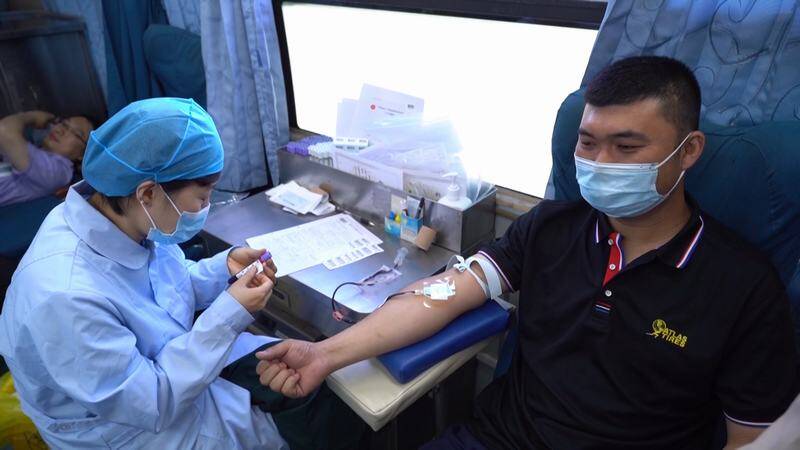 世界献血者日丨武城：10余家企业300余人参与无偿献血，一周内采集全血80000余毫升