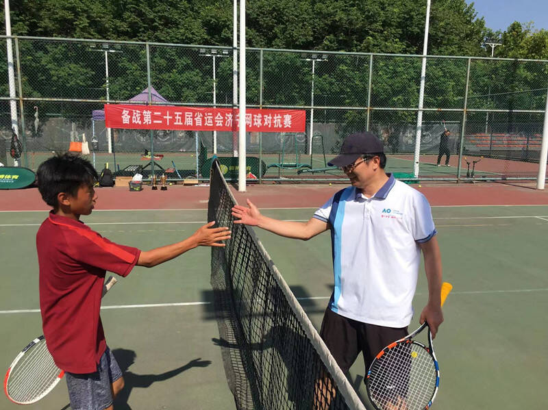 备战第二十五届省运会济宁网球对抗赛举行 省运备战代表队夺得冠军