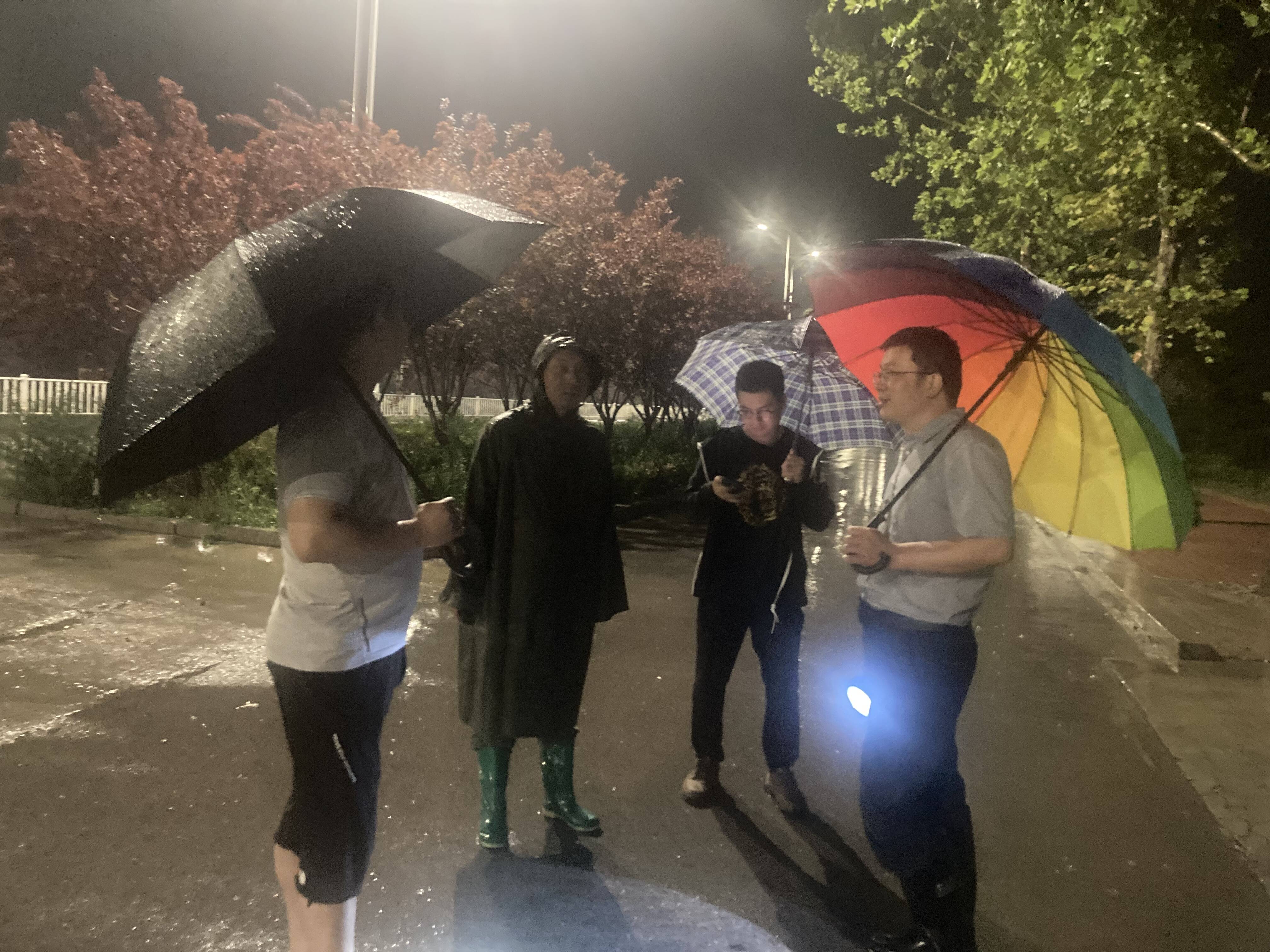 聊城开发区组织防汛力量上千人次，确保安全度过本轮强降雨天气